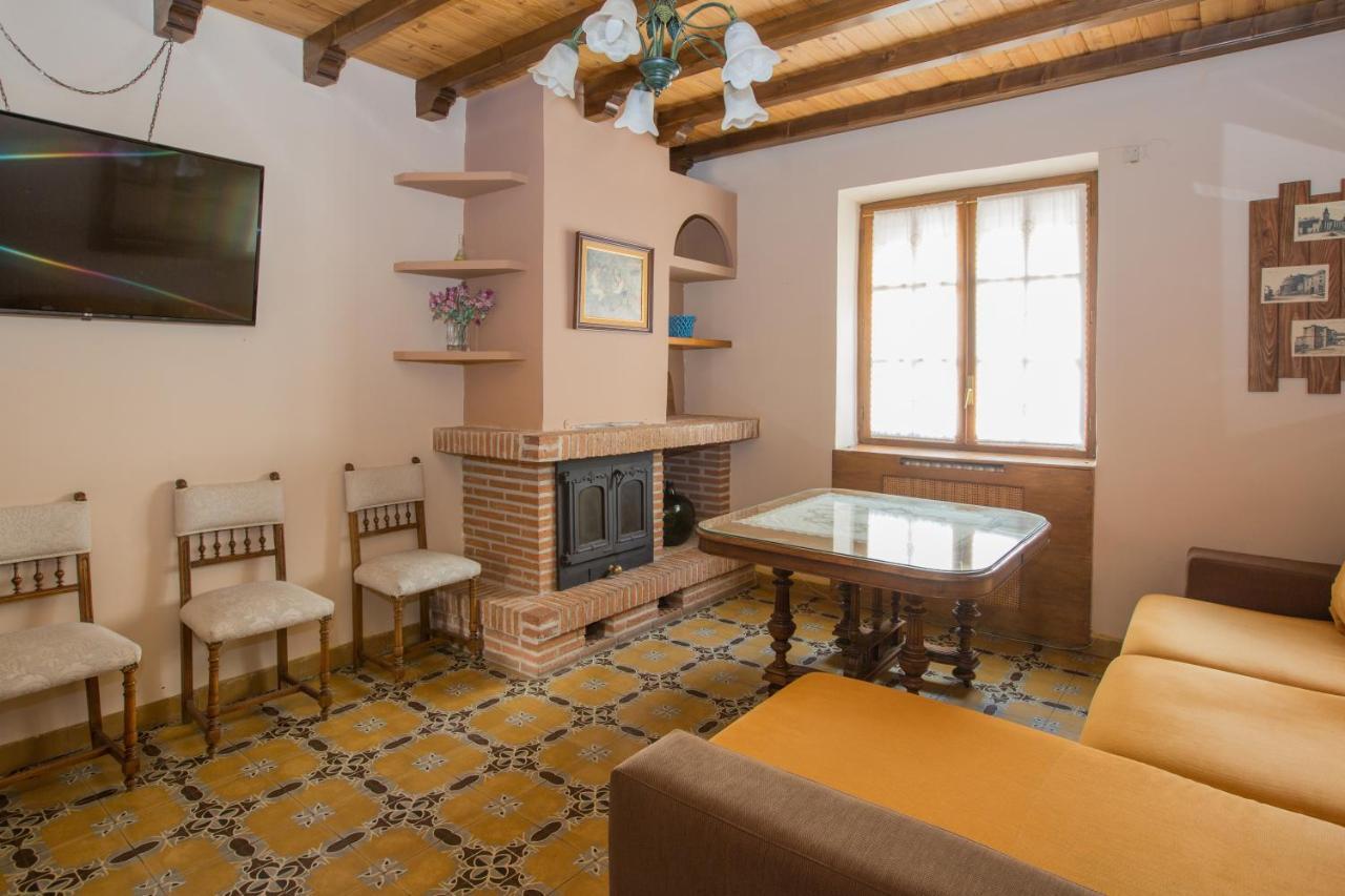 Apartamentos Turisticos Avila Villa Carmen I Bagian luar foto